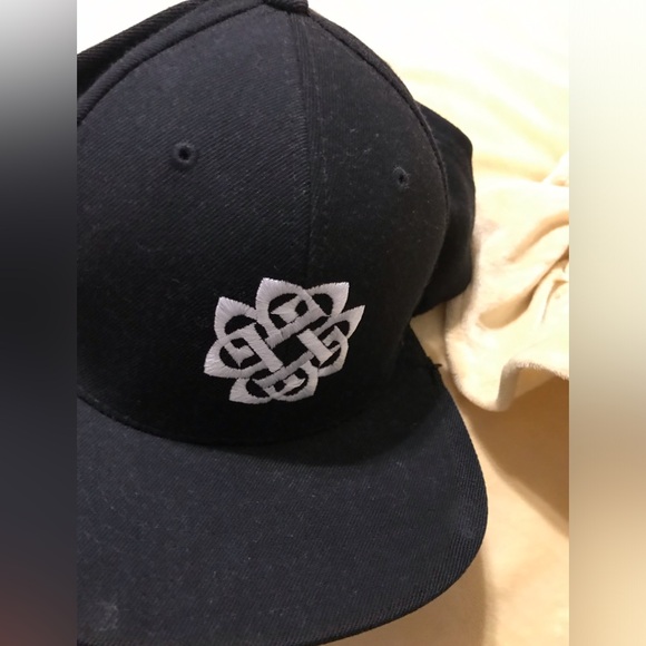 Breaking Benjamin Hat New - Picture 5 of 5